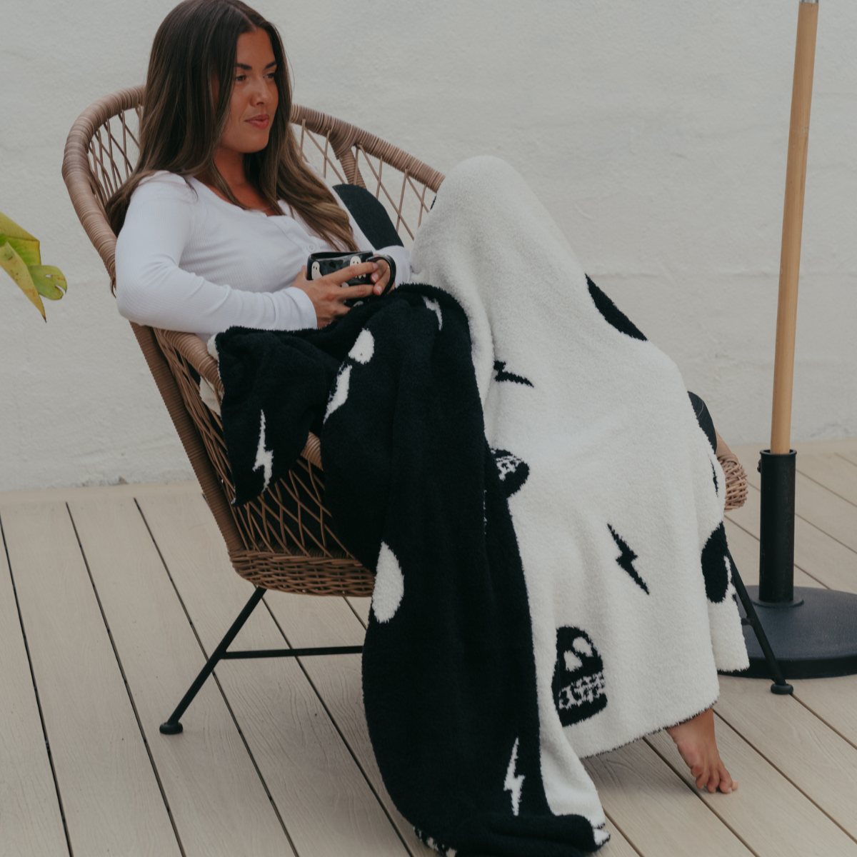 Skull & Bolt Luxe Home Blanket