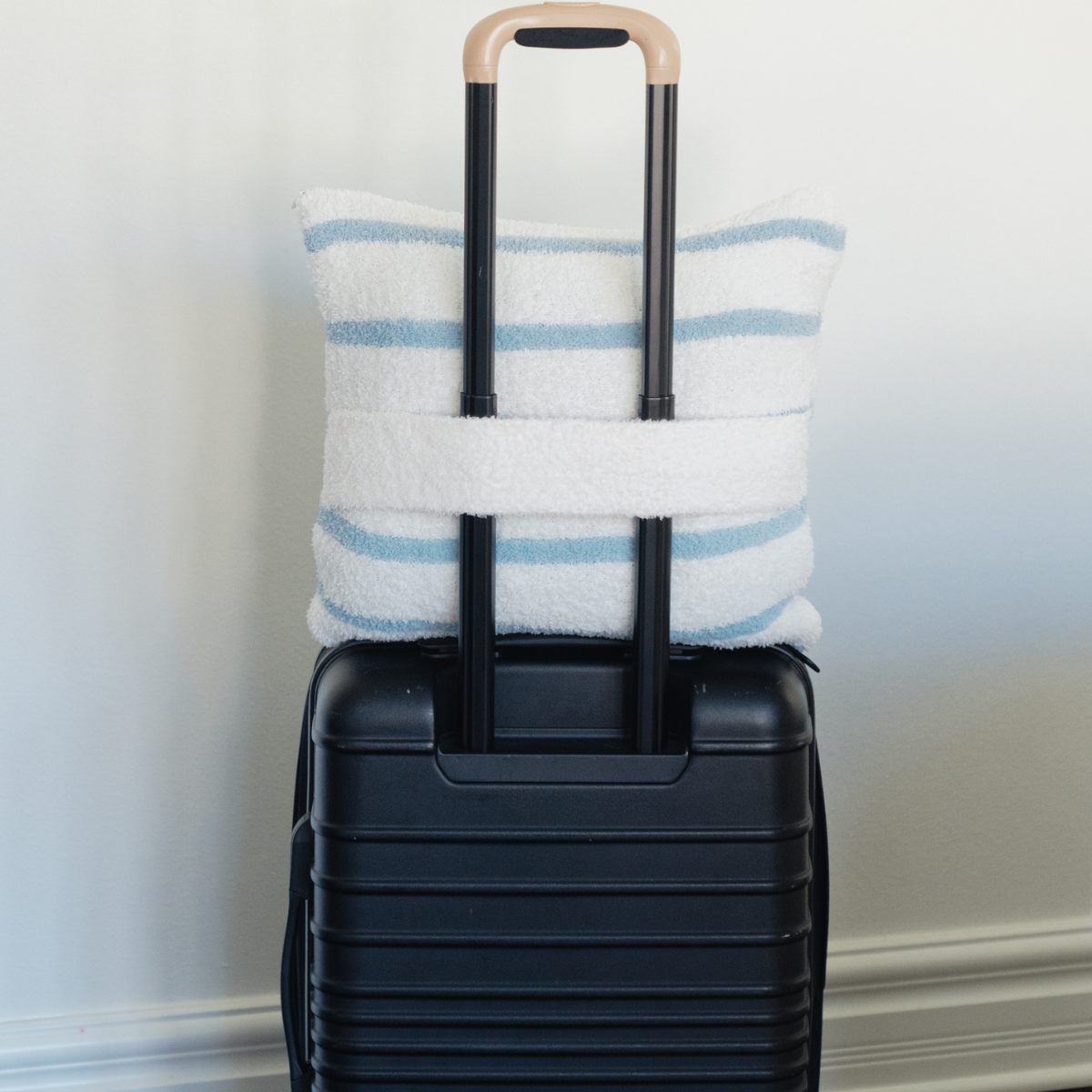 Local Beach Stripe Cozy Travel Blanket Blue